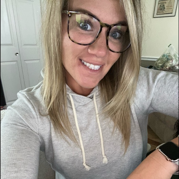 Meet your Posher, Danielle - Picture 1 of 1